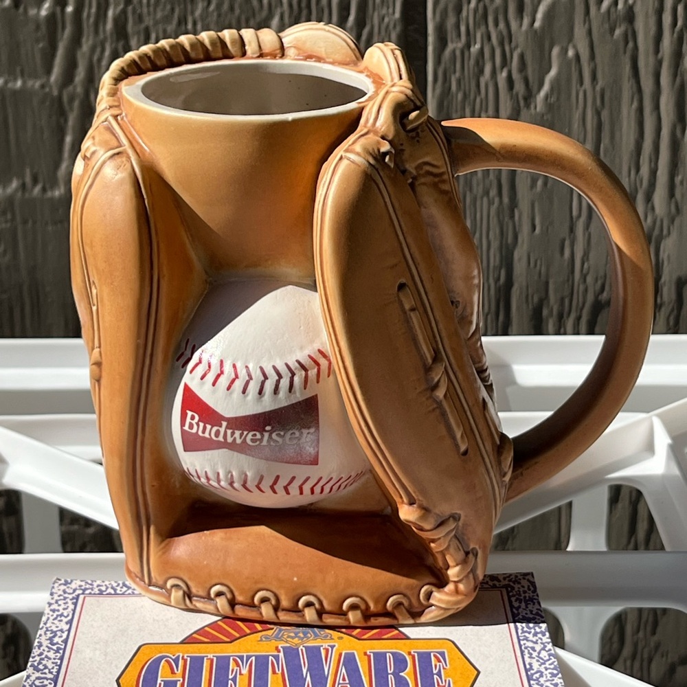 Budweiser Anheuser-Busch limited edition Baseball Mitt Batter Up beer stein